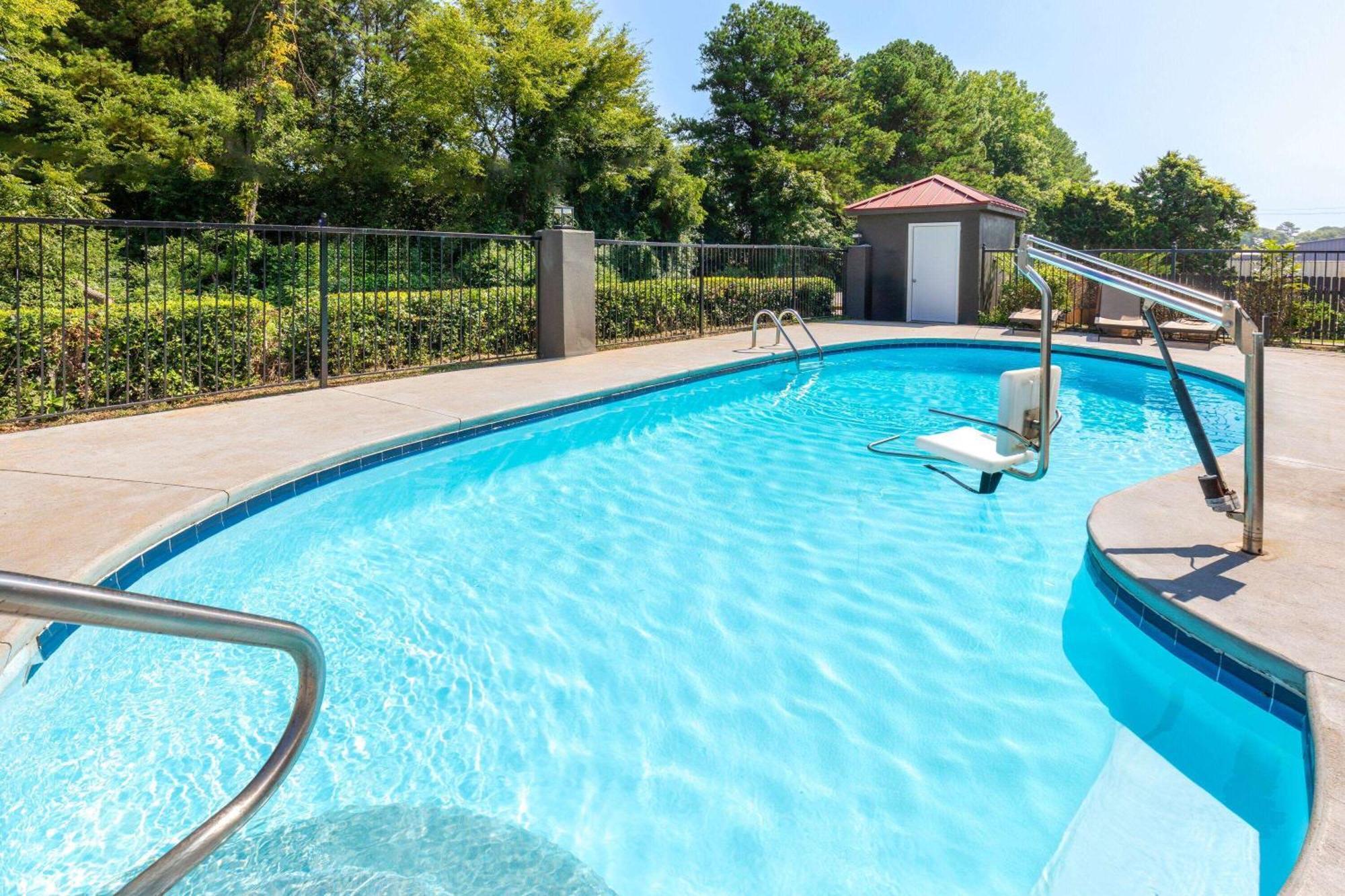 La Quinta Inn By Wyndham Decatur Alabama Екстериор снимка
