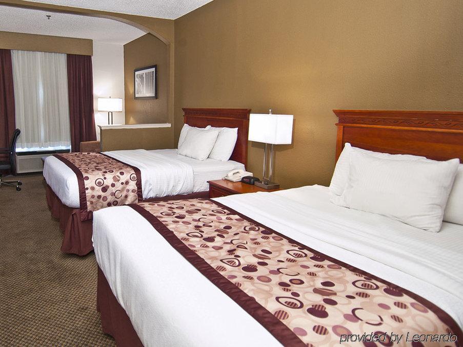 La Quinta Inn By Wyndham Decatur Alabama Стая снимка